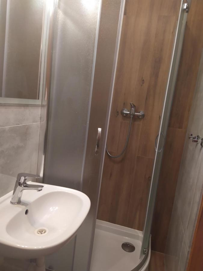 Pokoje Goscinne R10 Rewa Exteriör bild